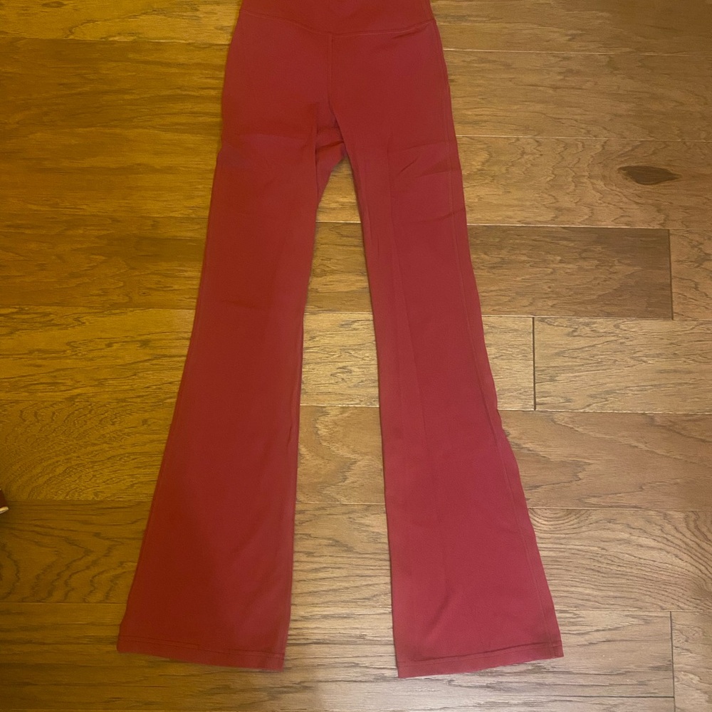 Lululemon Groove Super-High-Rise Flared Pant *Nulu Size 0
